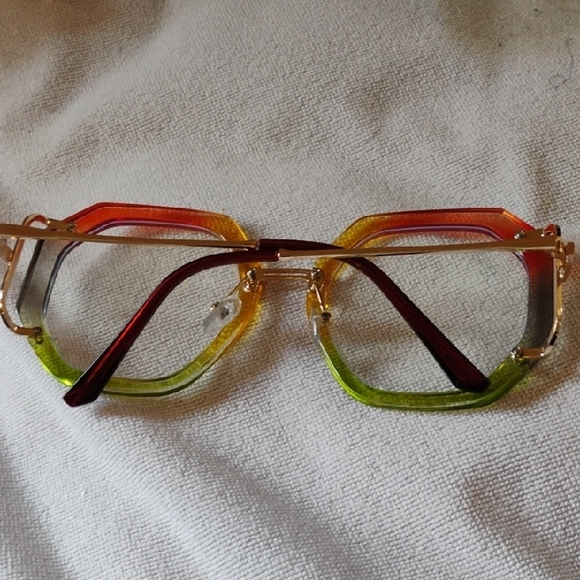 Multicolor Geometric Frame Glasses - Picture 9 of 10